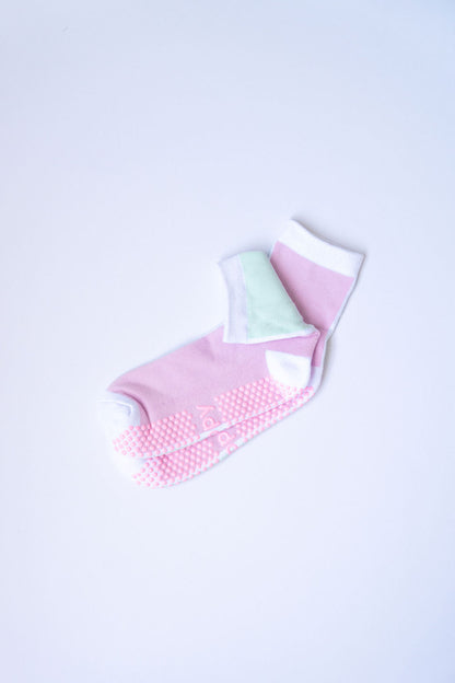Splits Grippy Socks